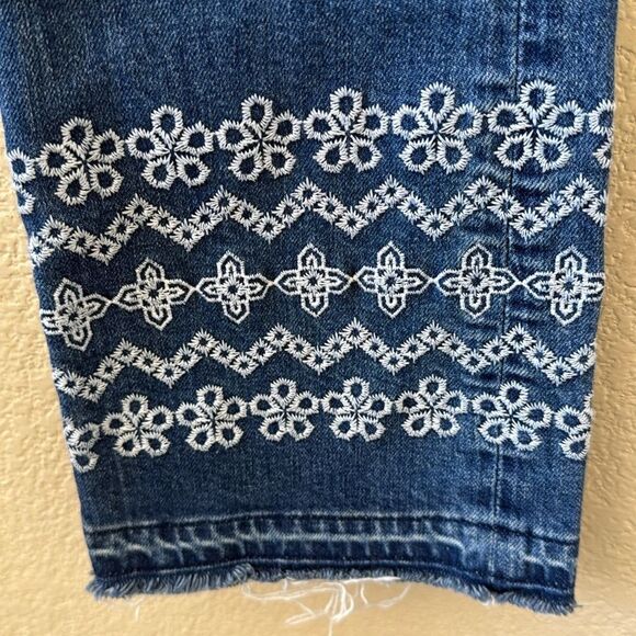 Derek Lam Dark Blue Flare Jeans with White Embroidery size 26 - Picture 6 of 15